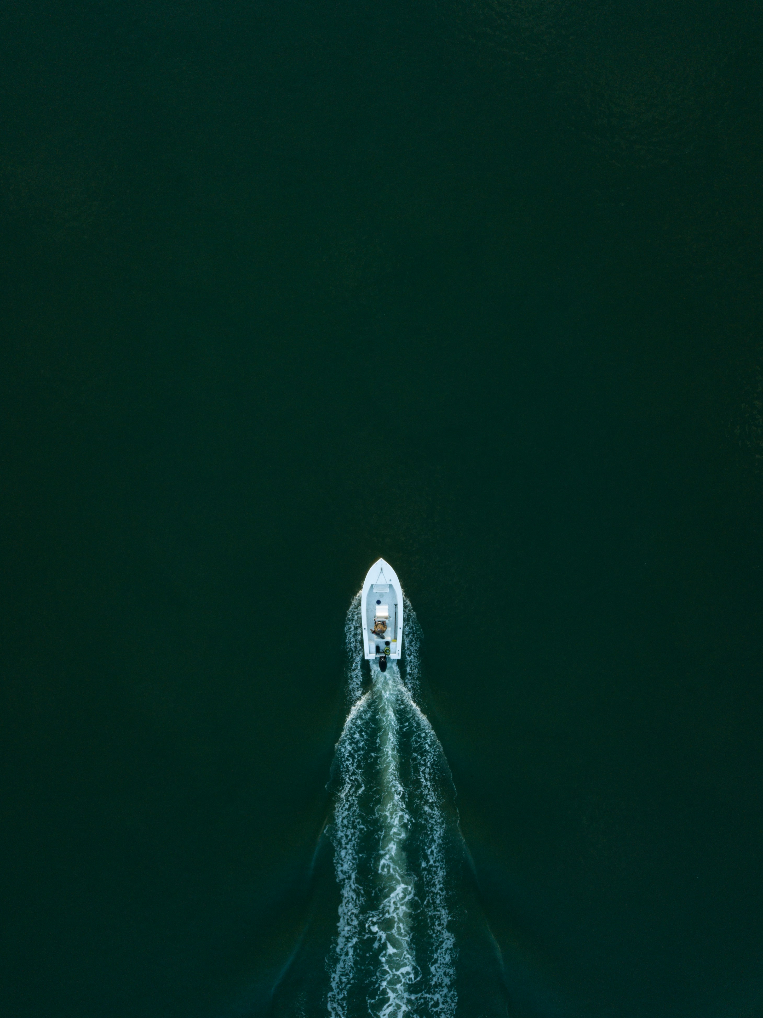 Intro to Boating in Lake Havasu: What You Need to Know Before You Hit the Water 🚤☀️🌵 header image.