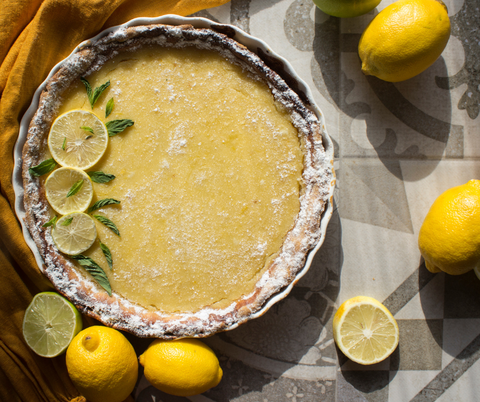 Beat the Summer Heat with This Refreshing Lemon Sour Cream Pie! header image.