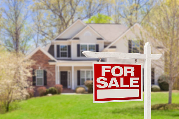 10 Common Mistakes Homeowners Make When Selling (and How to Avoid Them) header image.