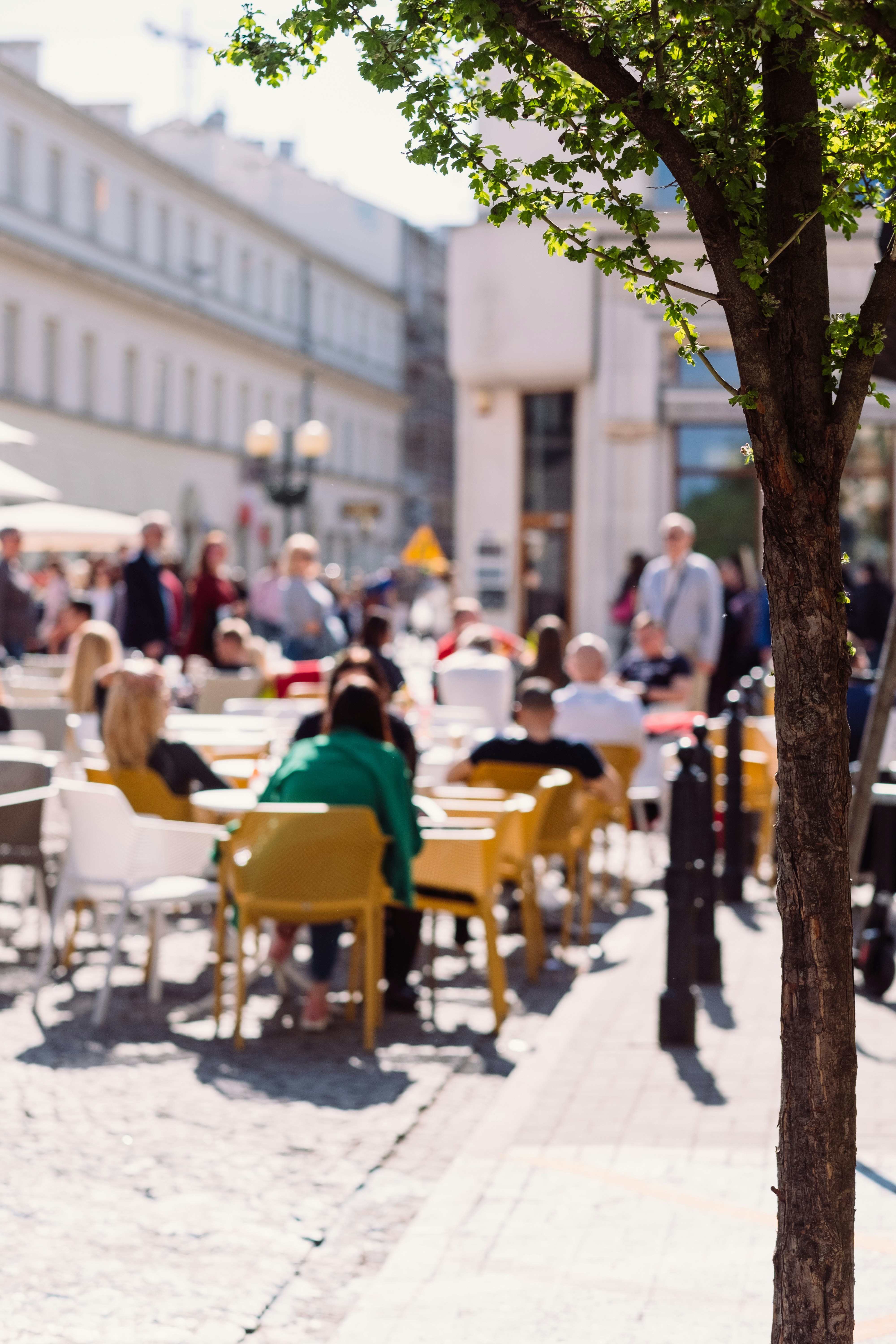 Outdoor Dining in Downtown 