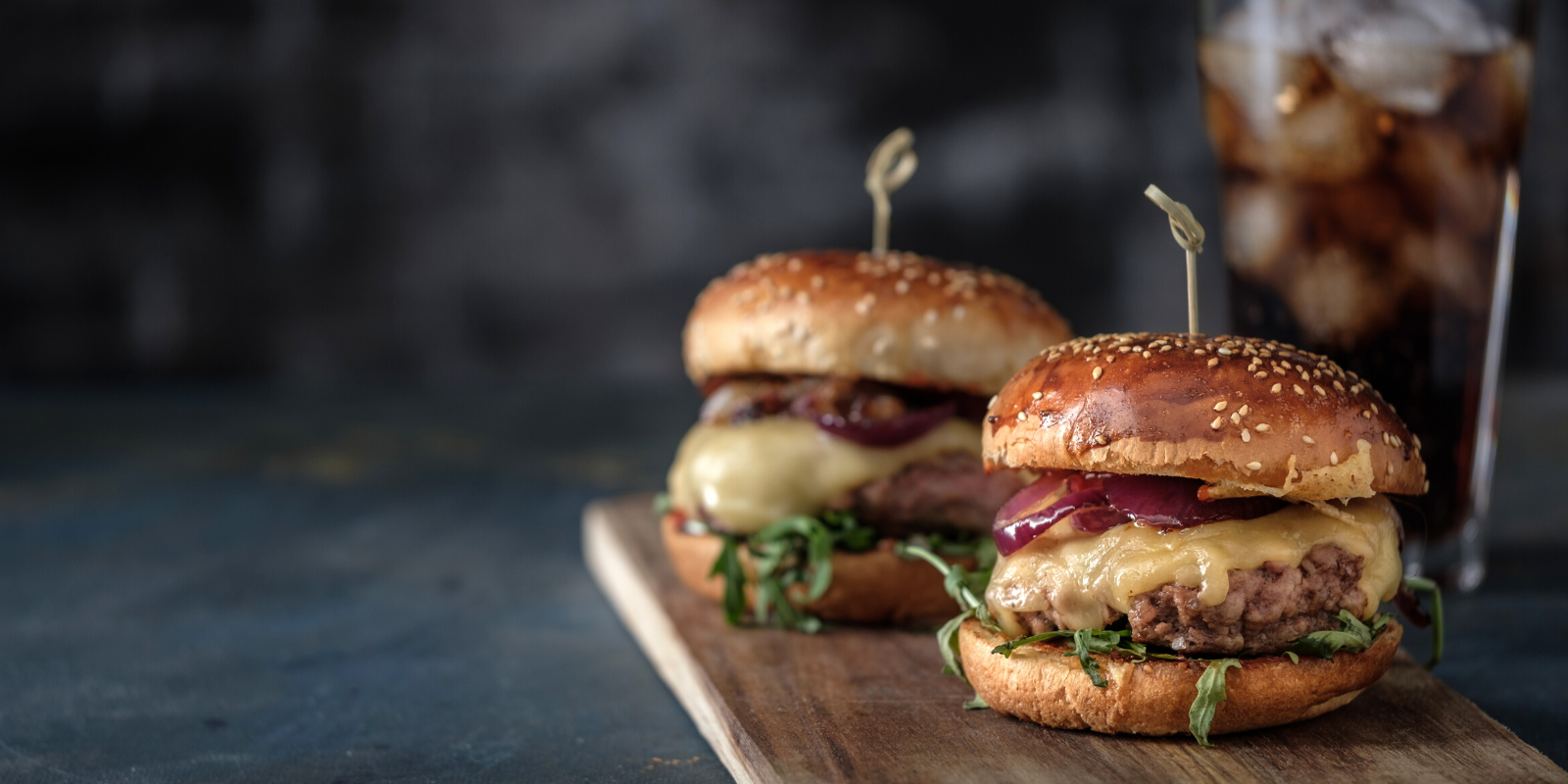 New Hampshire Restaurants Pivot to Continue Serving You! header image.