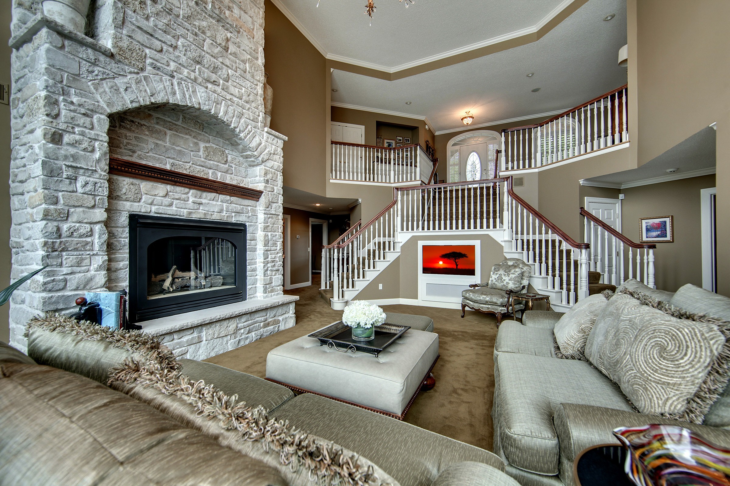 Classic Living Room Items That Never Go Out of Style header image.