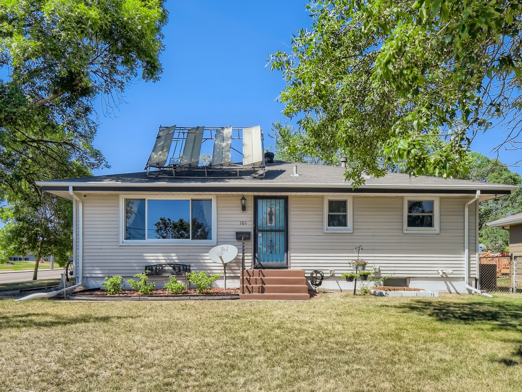 #Onelevel #homeforsale in @Fridley! header image.