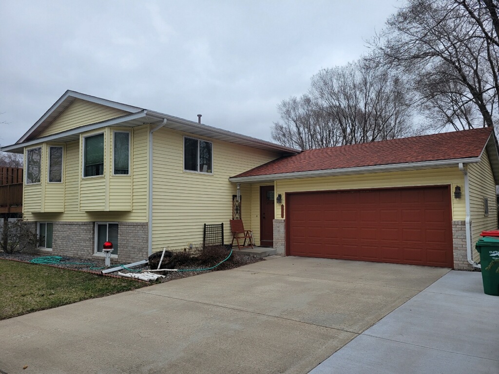 @Big Lake #homeforsale is on Wall Street! SOLD!!!! header image.