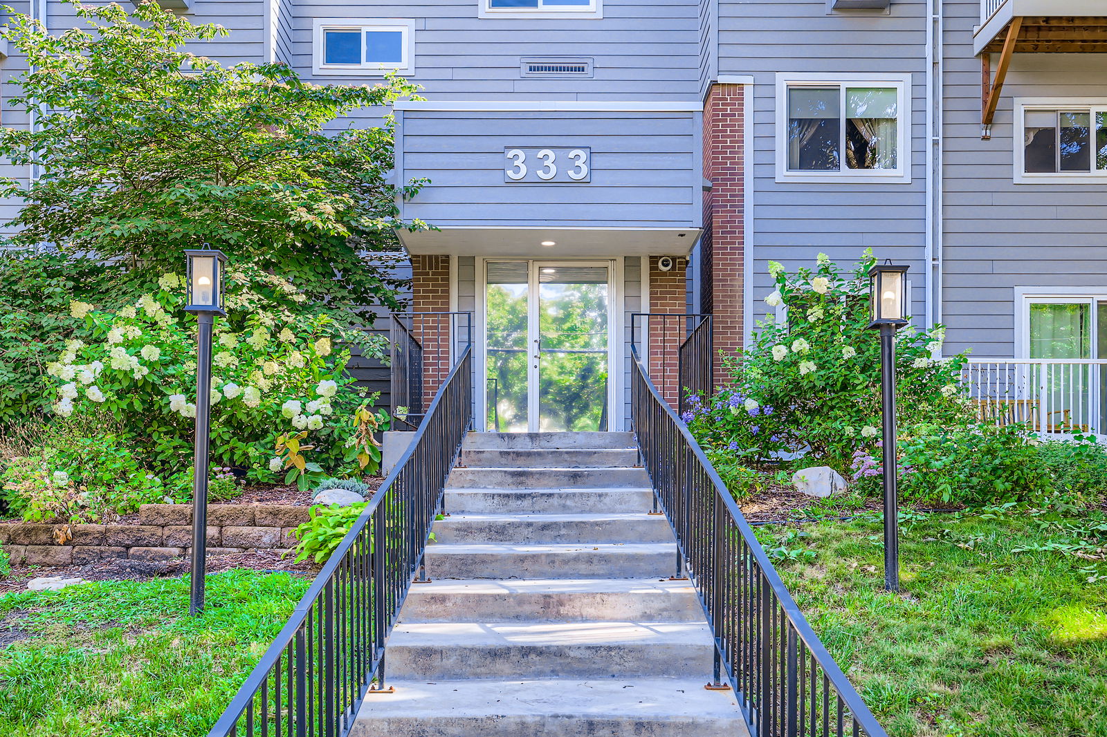 1 bed, 1 bath condo in Minneapolis! header image.