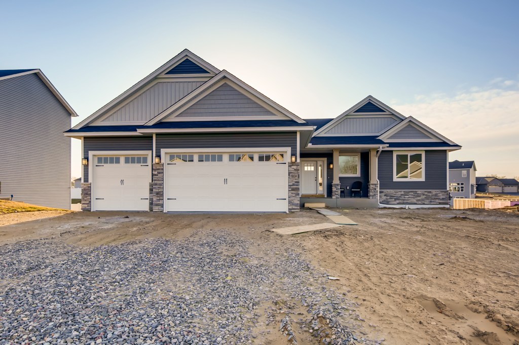 To be built home for sale in Cambridge! #lakehomesforsaleinMN header image.