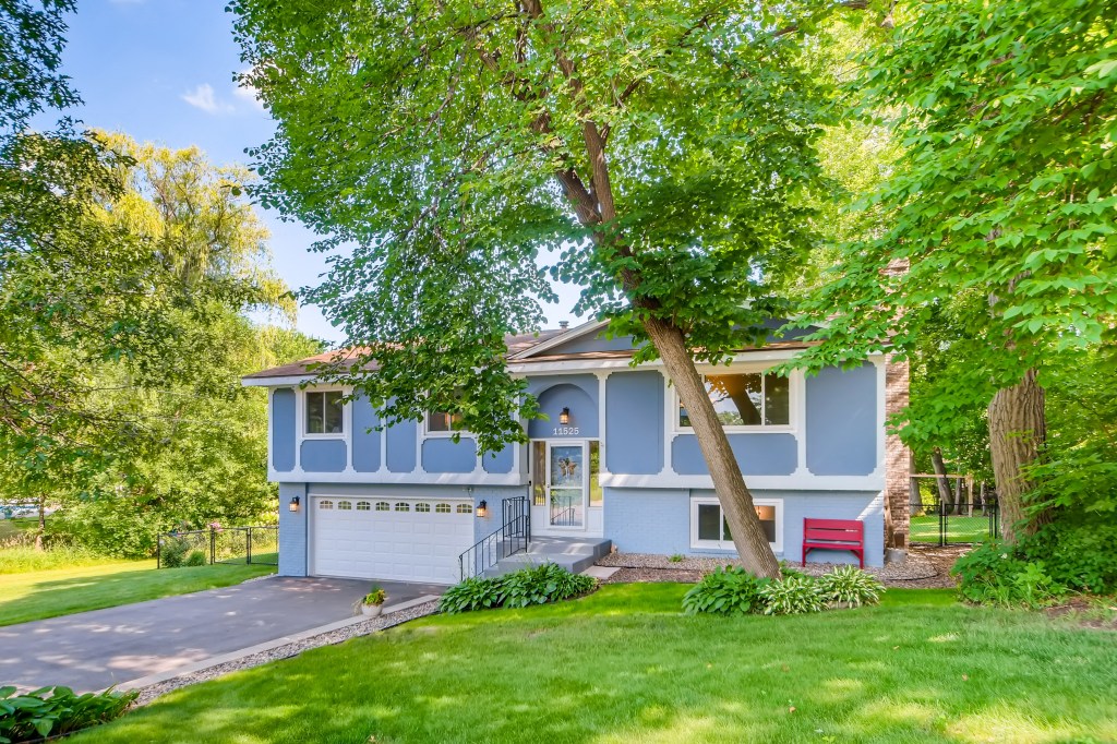 Beautiful home for sale in Plymouth with deeded access to Bass Lake! header image.