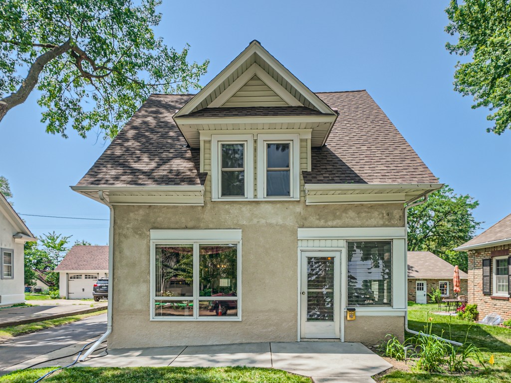 Charming 2-Story in @Hopkins! #HomeForSale #craftsmanship header image.