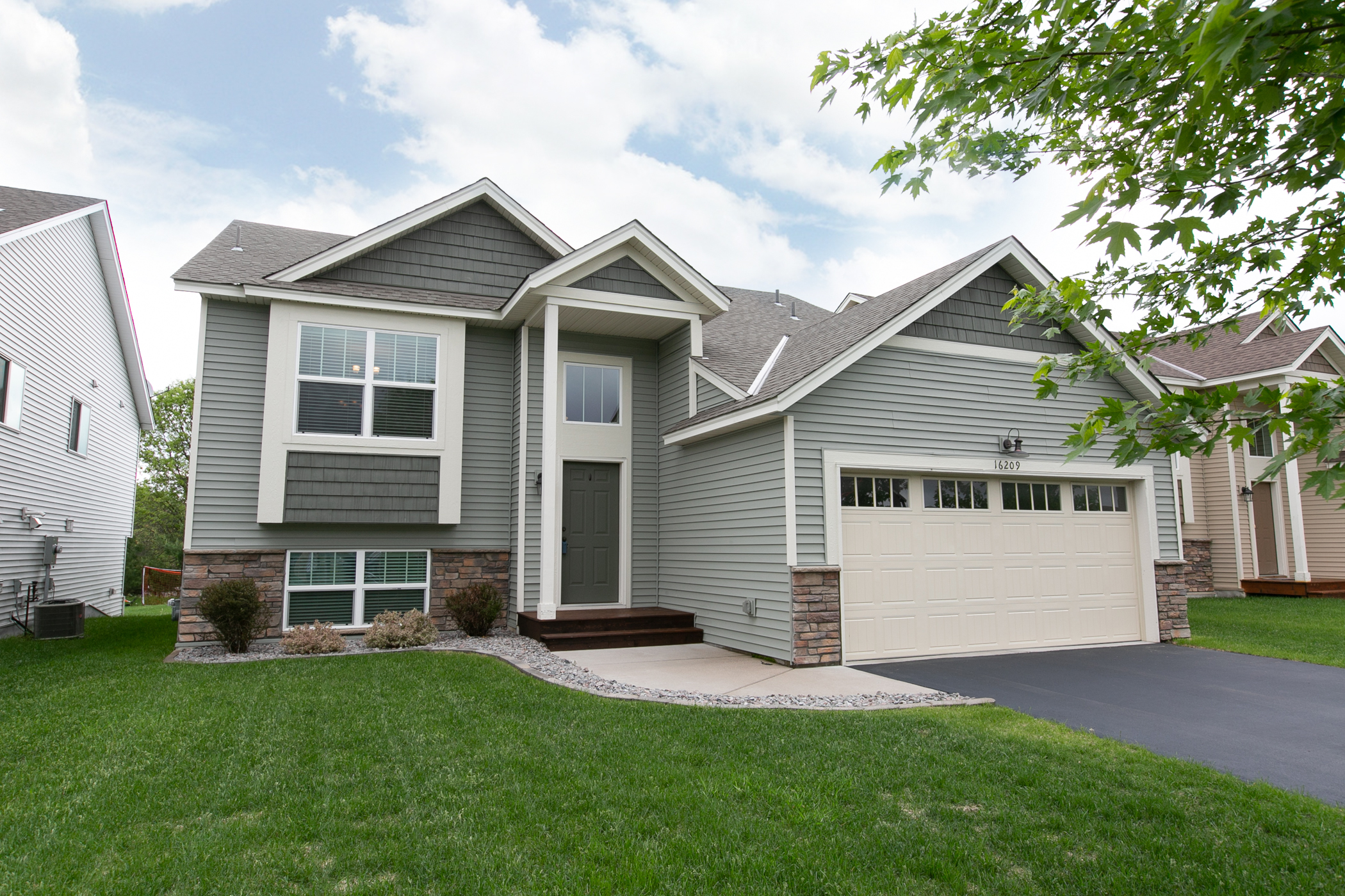Andover home for sale is nearly brand new! SOLD! header image.