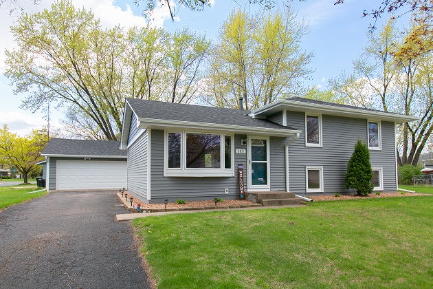 Home for sale in Coon Rapids has so many updates! SOLD! header image.