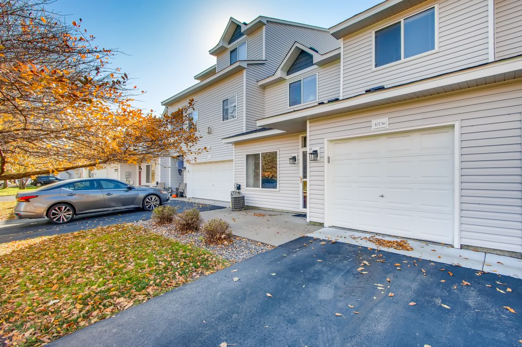 2 story townhome SOLD in Coon Rapids! header image.