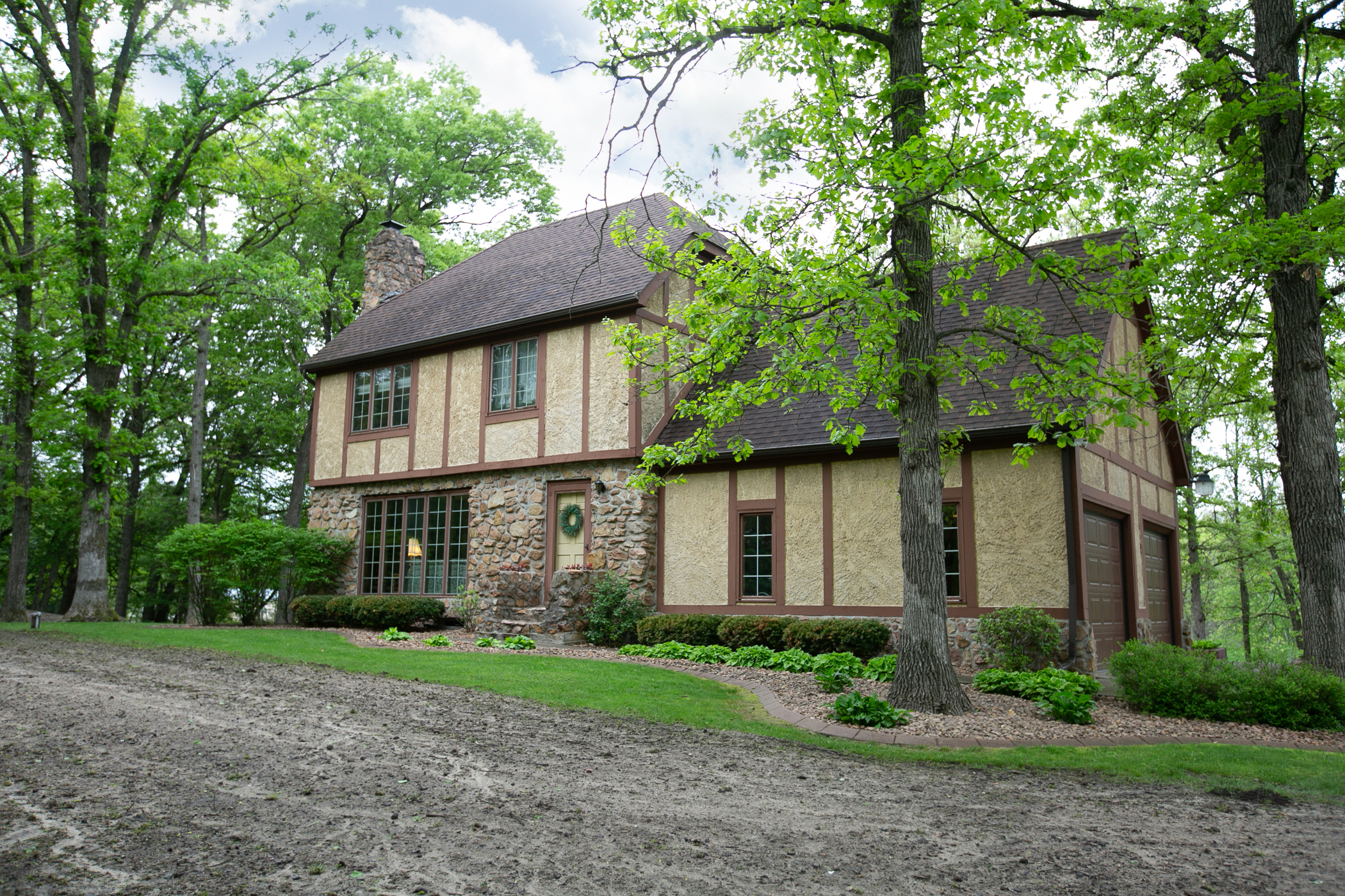 Nowthen has a home for sale and it is so nice! SOLD!! header image.