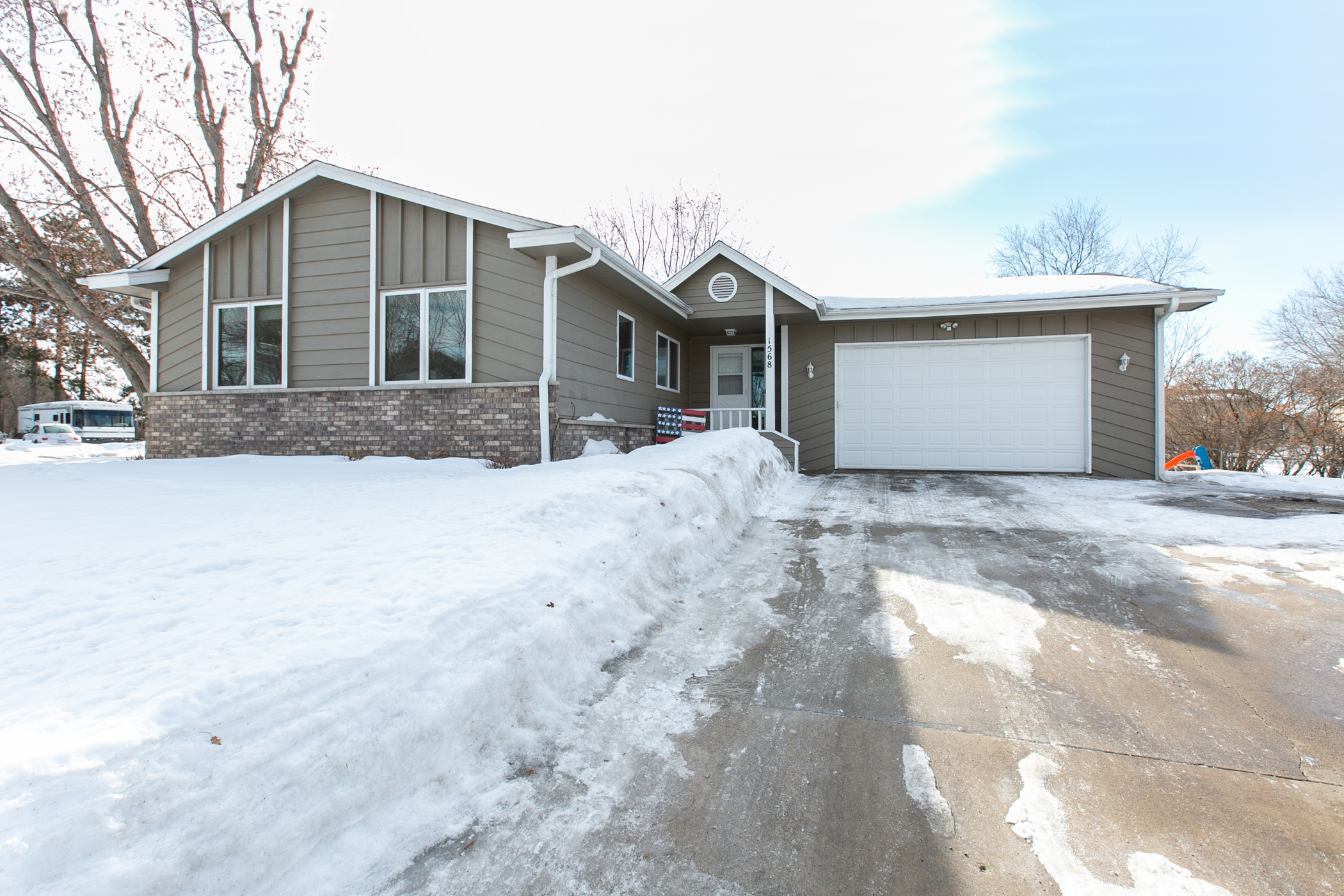 Ham Lake rambler home is SOLD! #homesforsaleinHamLake header image.