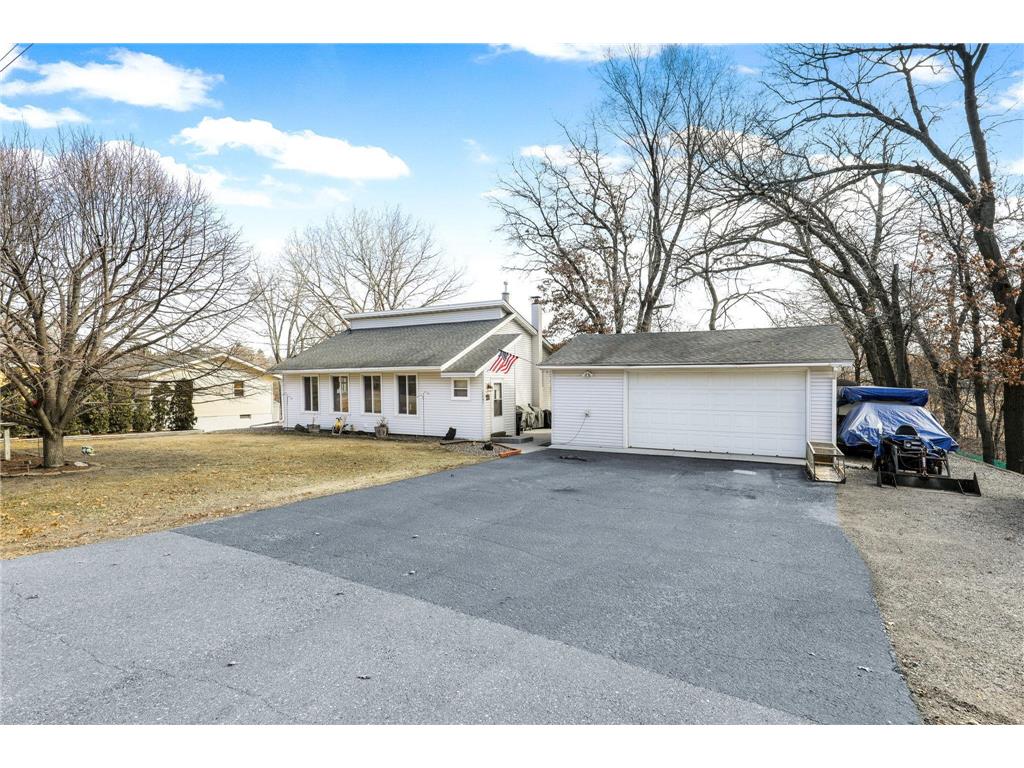 Historic home on Summit Hill header image.