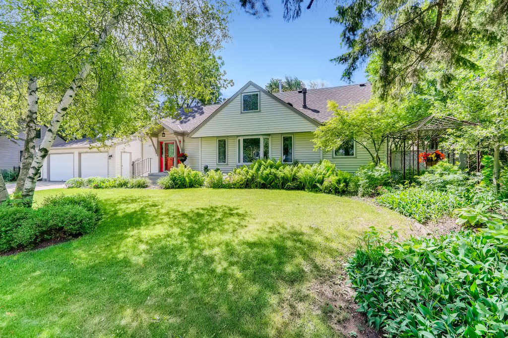 Show off your green thumb at this #homeforsale in @NewBrighton SOLD!! header image.