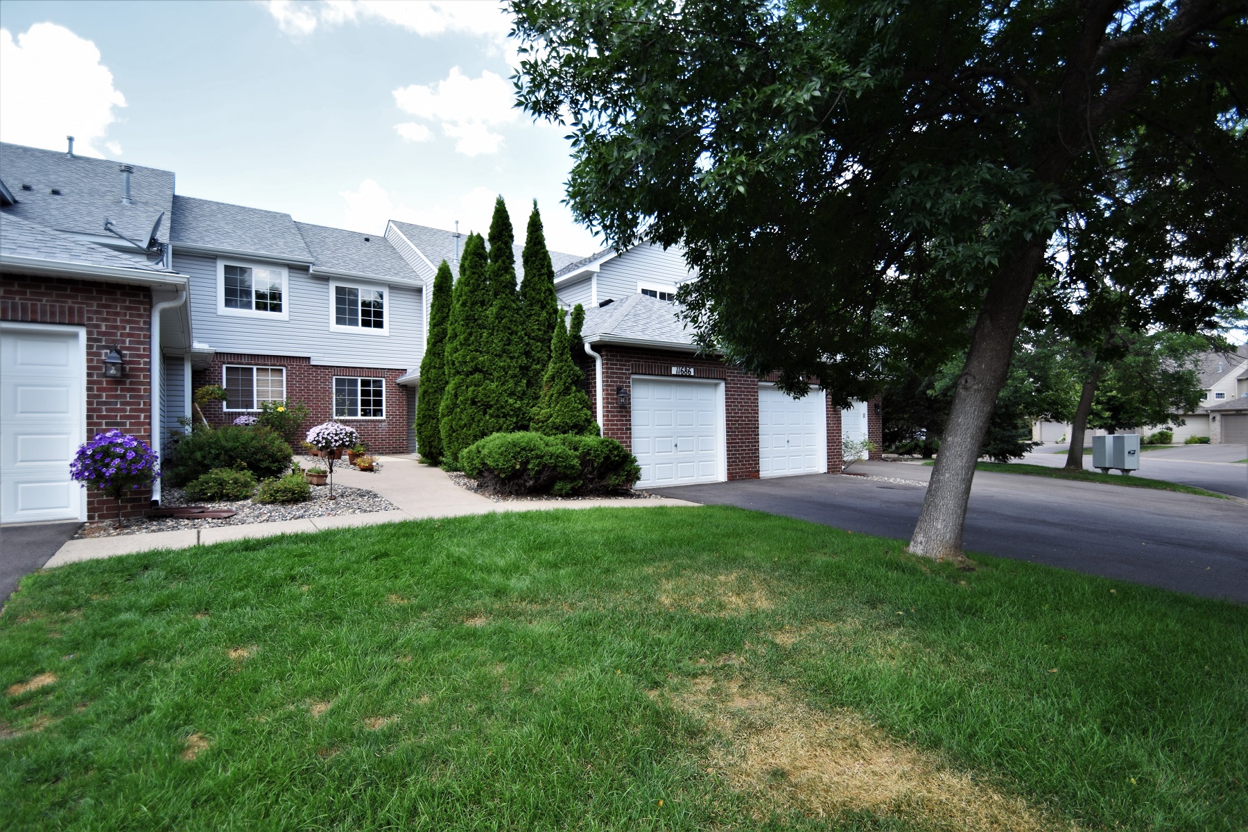 Home for sale in Burnsville sheds a whole new light on convenience! header image.