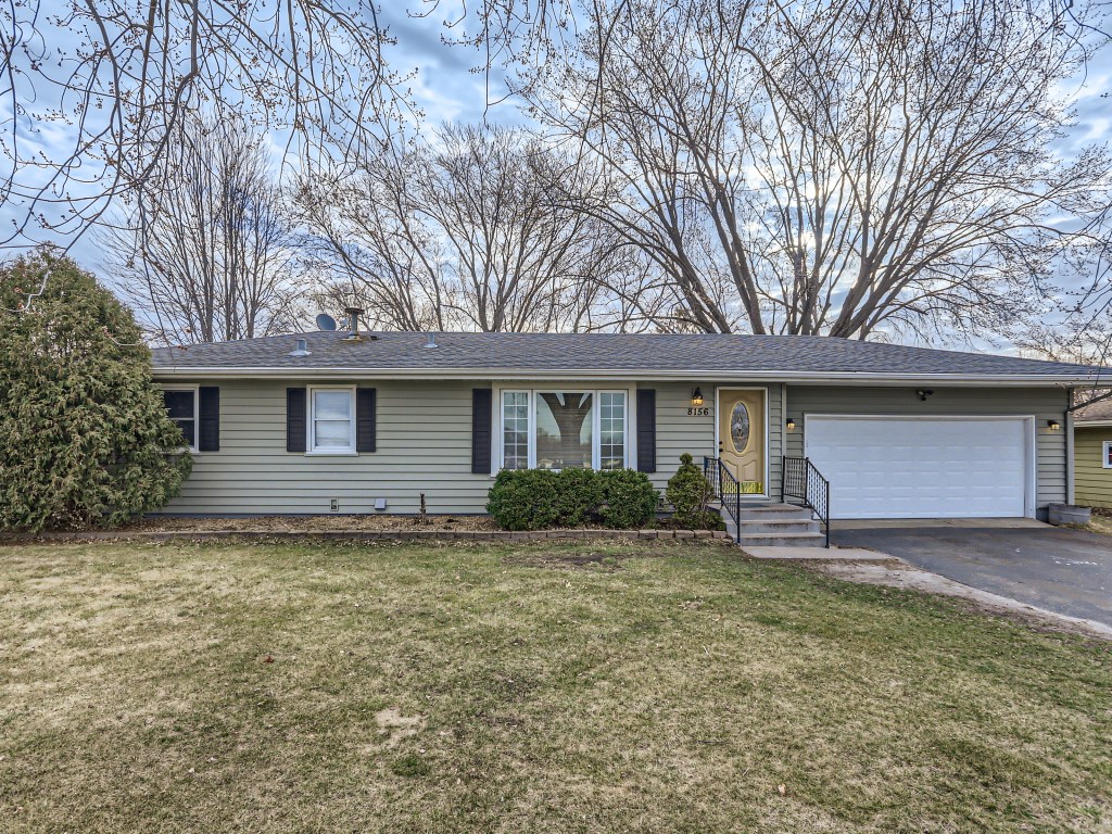 Home for sale in Brooklyn Park has some really great features! Pending! header image.