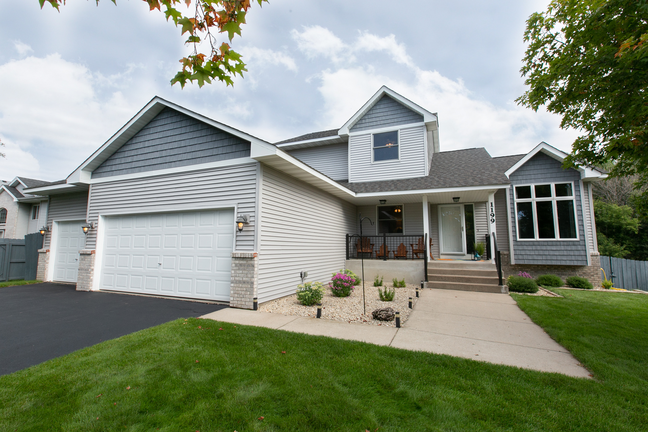 You will love this #homeforsale in @Blaine! SOLD!!! header image.