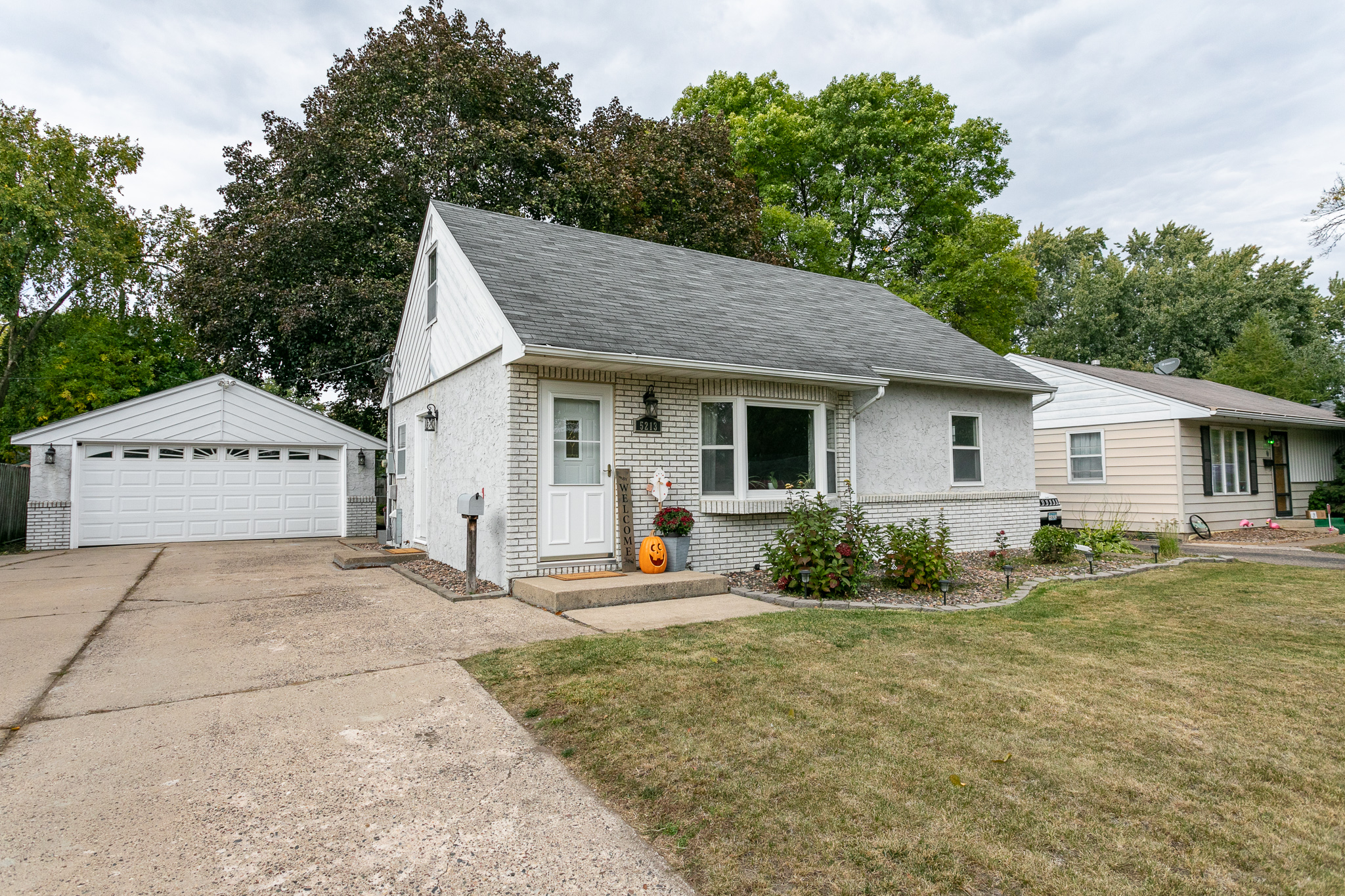 This #homeforsale in @Crystal is ready for new memories to be made! header image.