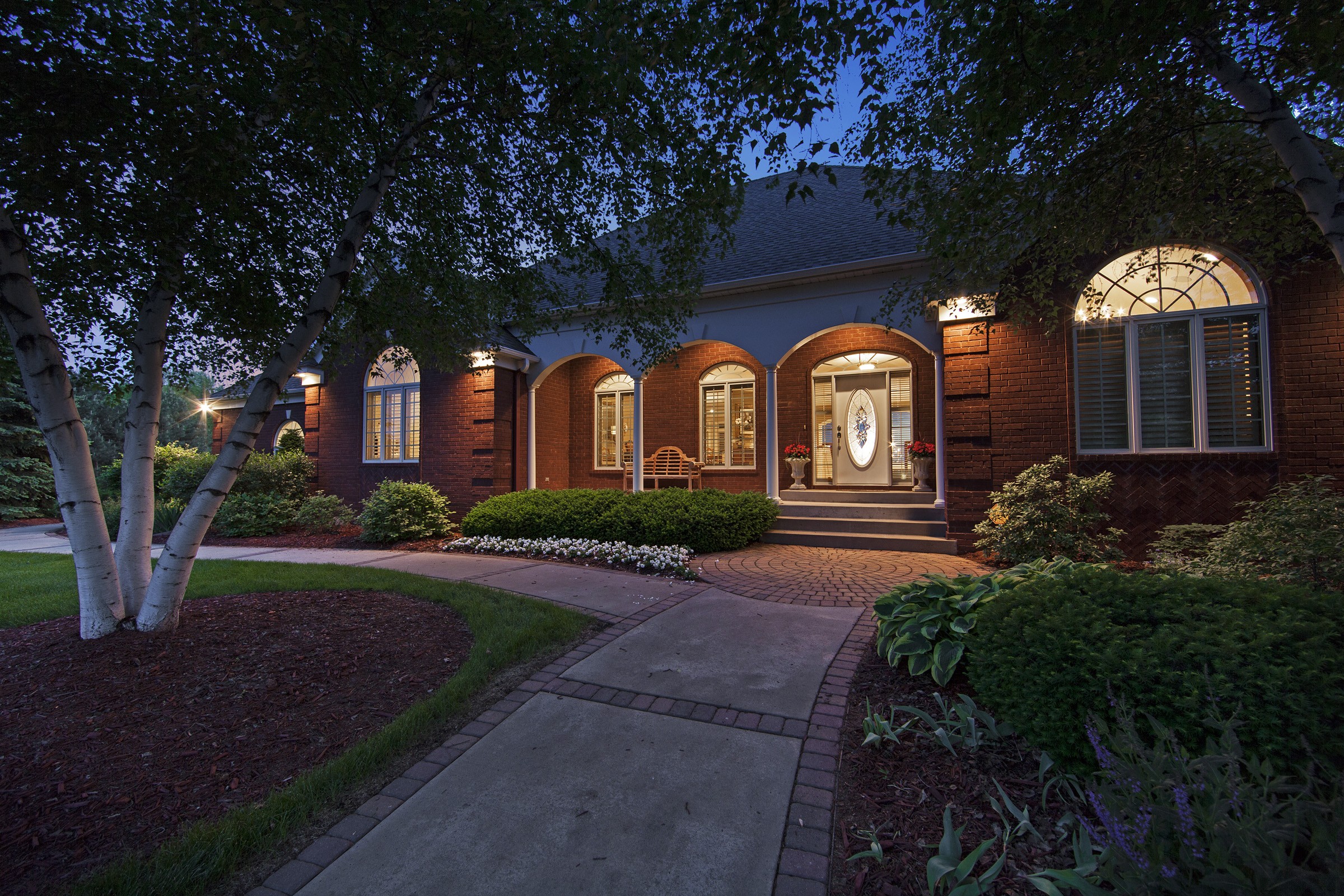 Think Curb Appeal When Remodeling to Sell header image.