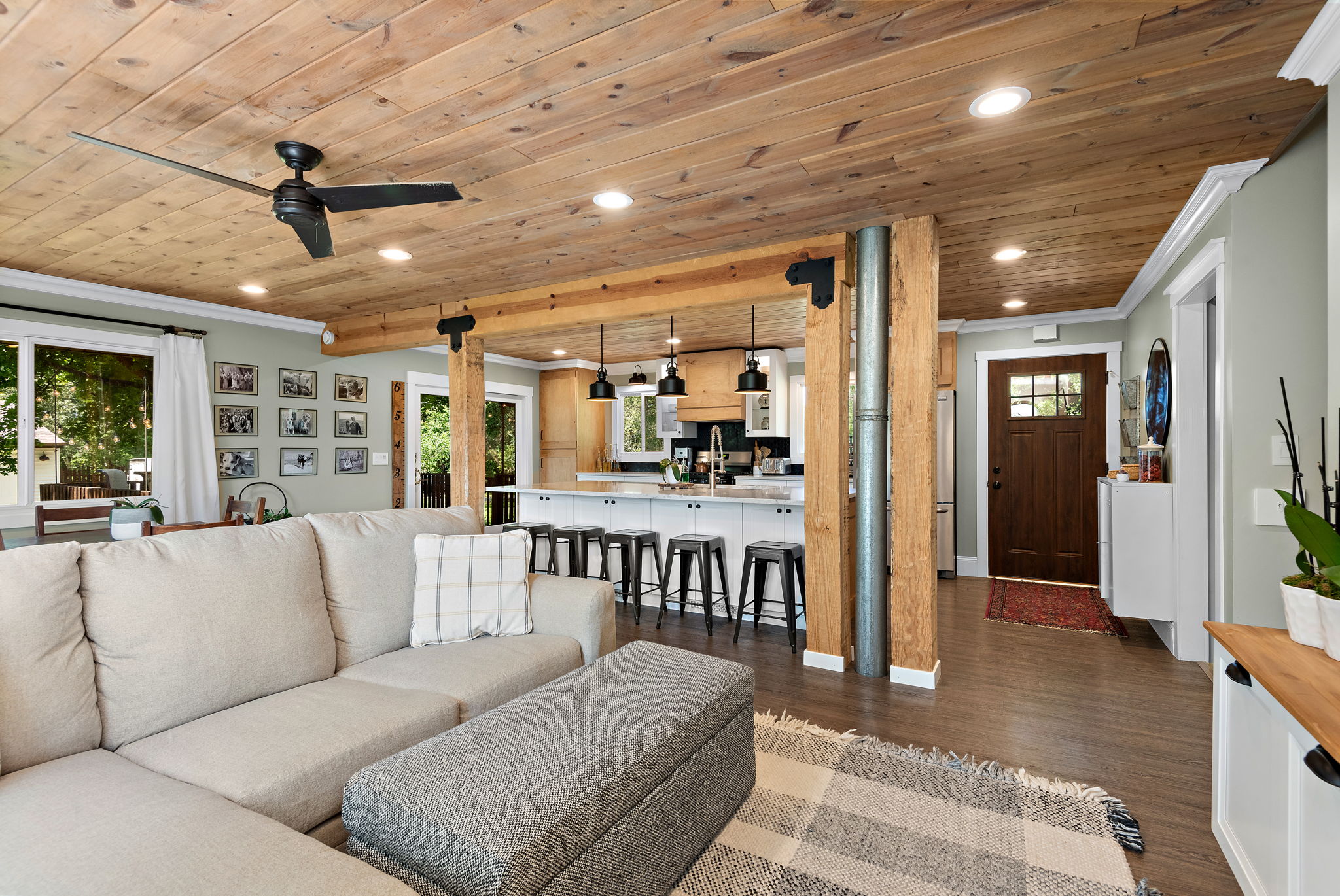 Just Listed in East Bethel | 18853 University Avenue Extension NE header image.