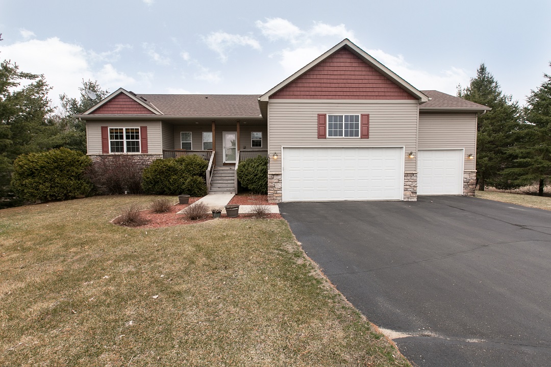 FORE! #homeforsale in @Becker! #golf header image.