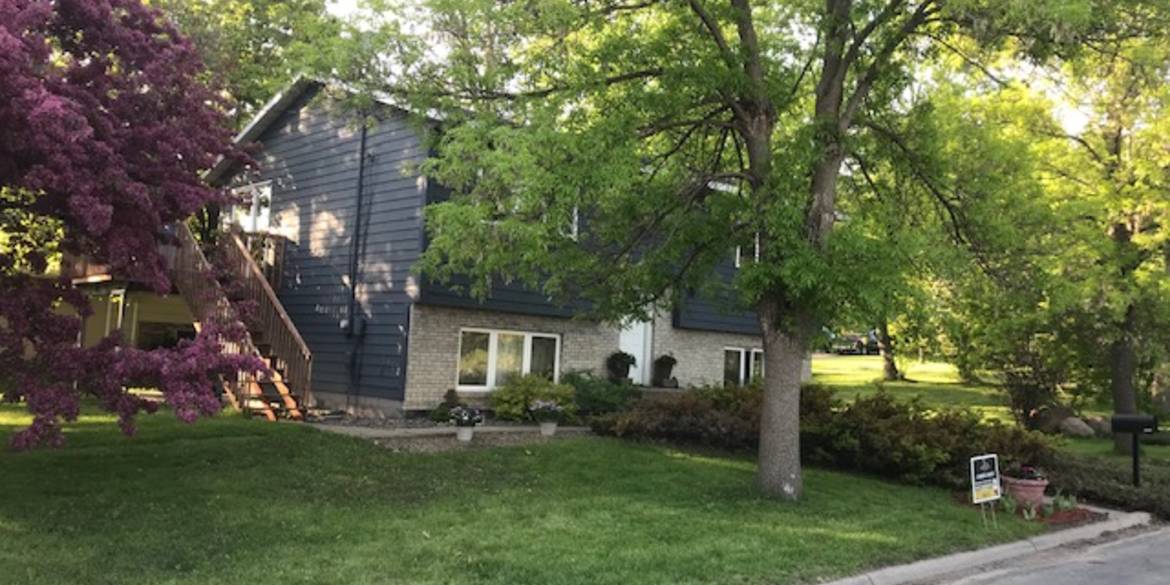 Walking distance to schools! #walkability #asis #homessold @SaukRapids header image.