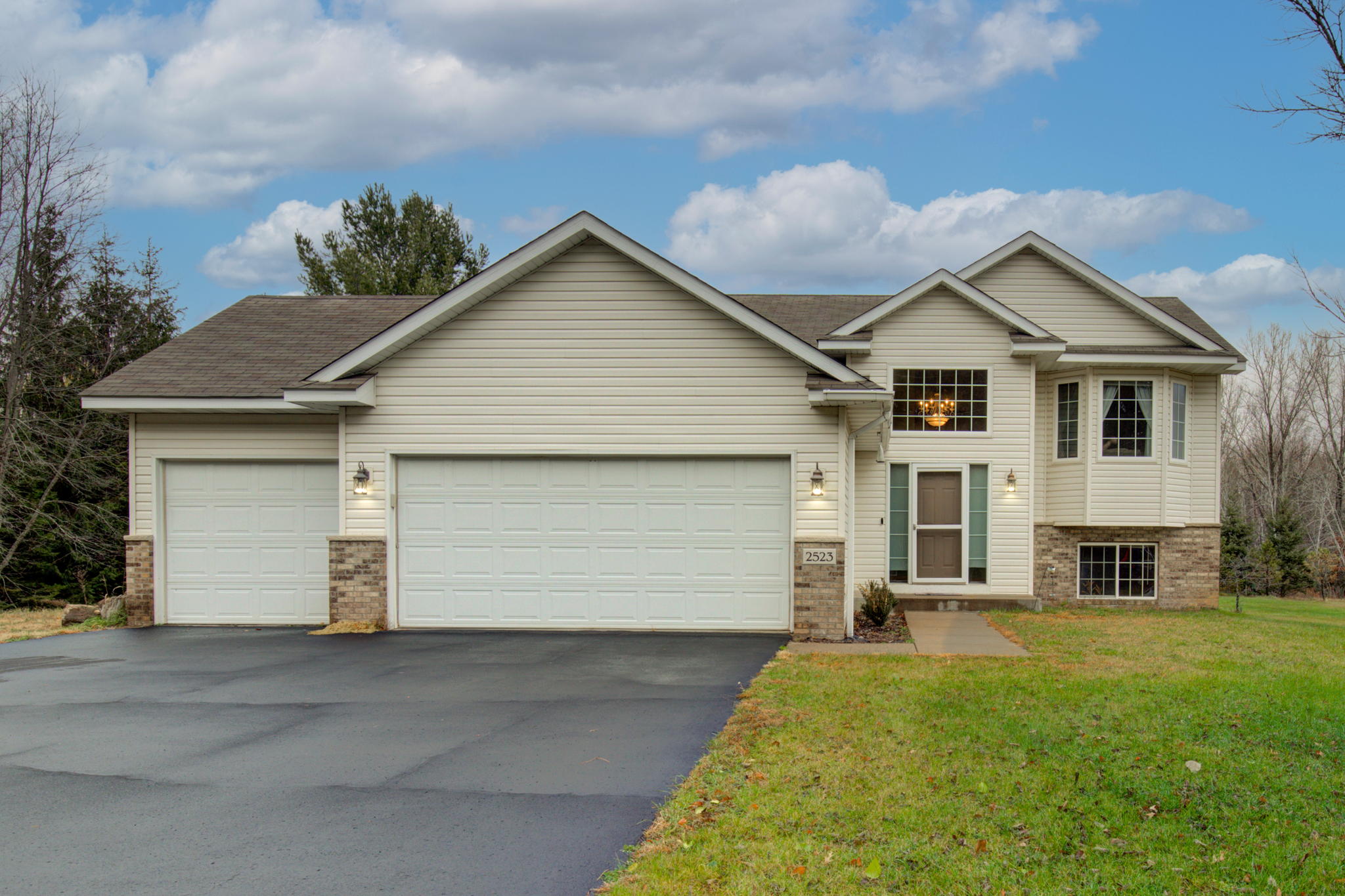 This #homeforsale in @EastBethel is decked out with newer finishing touches!! header image.