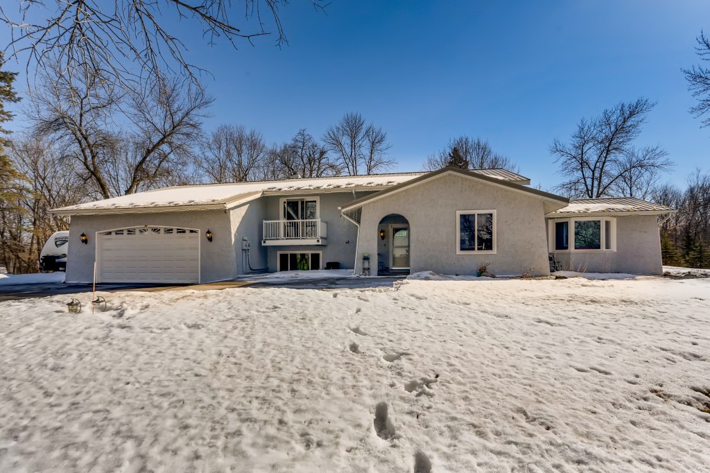 Spanish style home for sale in Corcoran! SOLD!! header image.