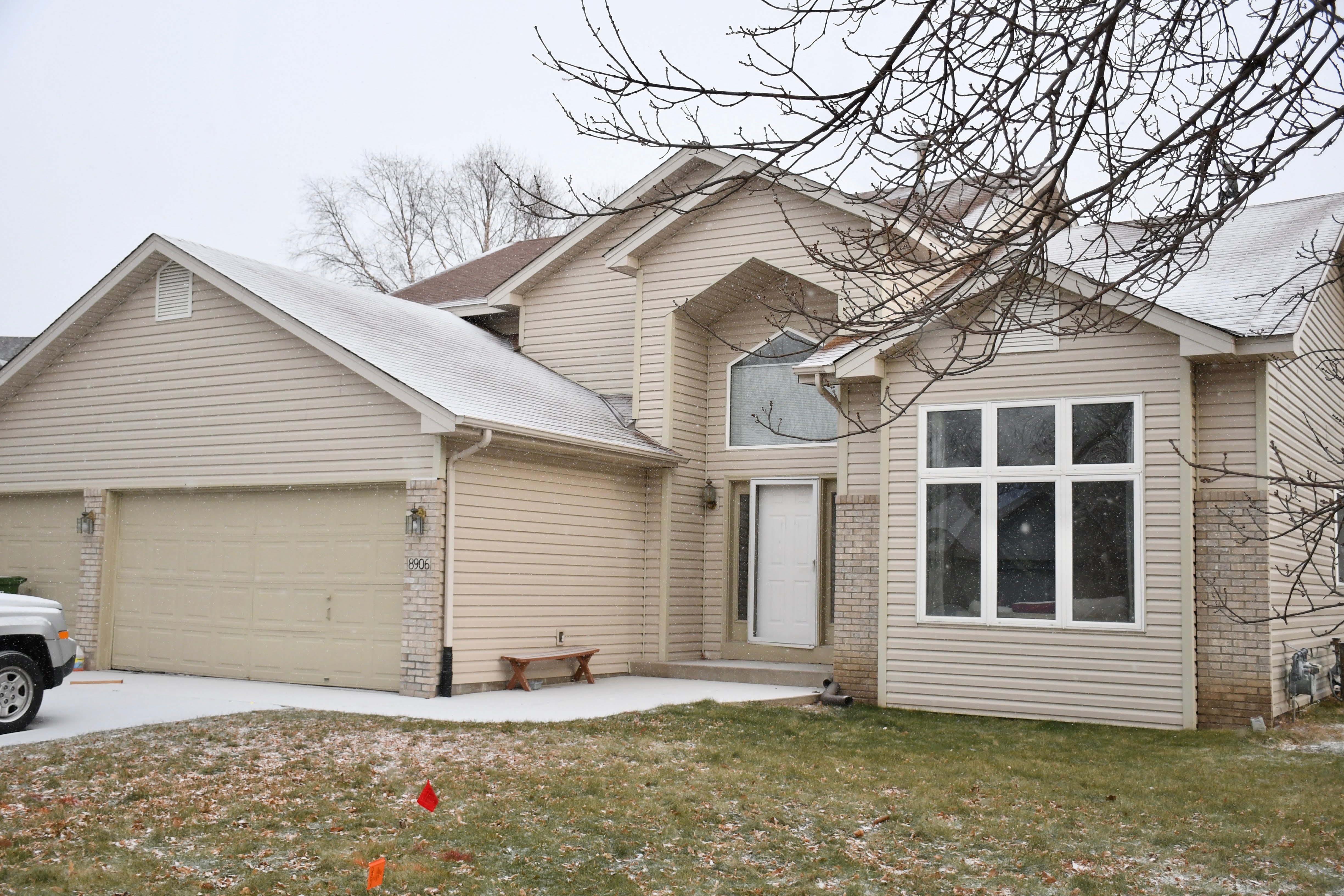 Beautiful home for sale in Brooklyn Park! SOLD! header image.