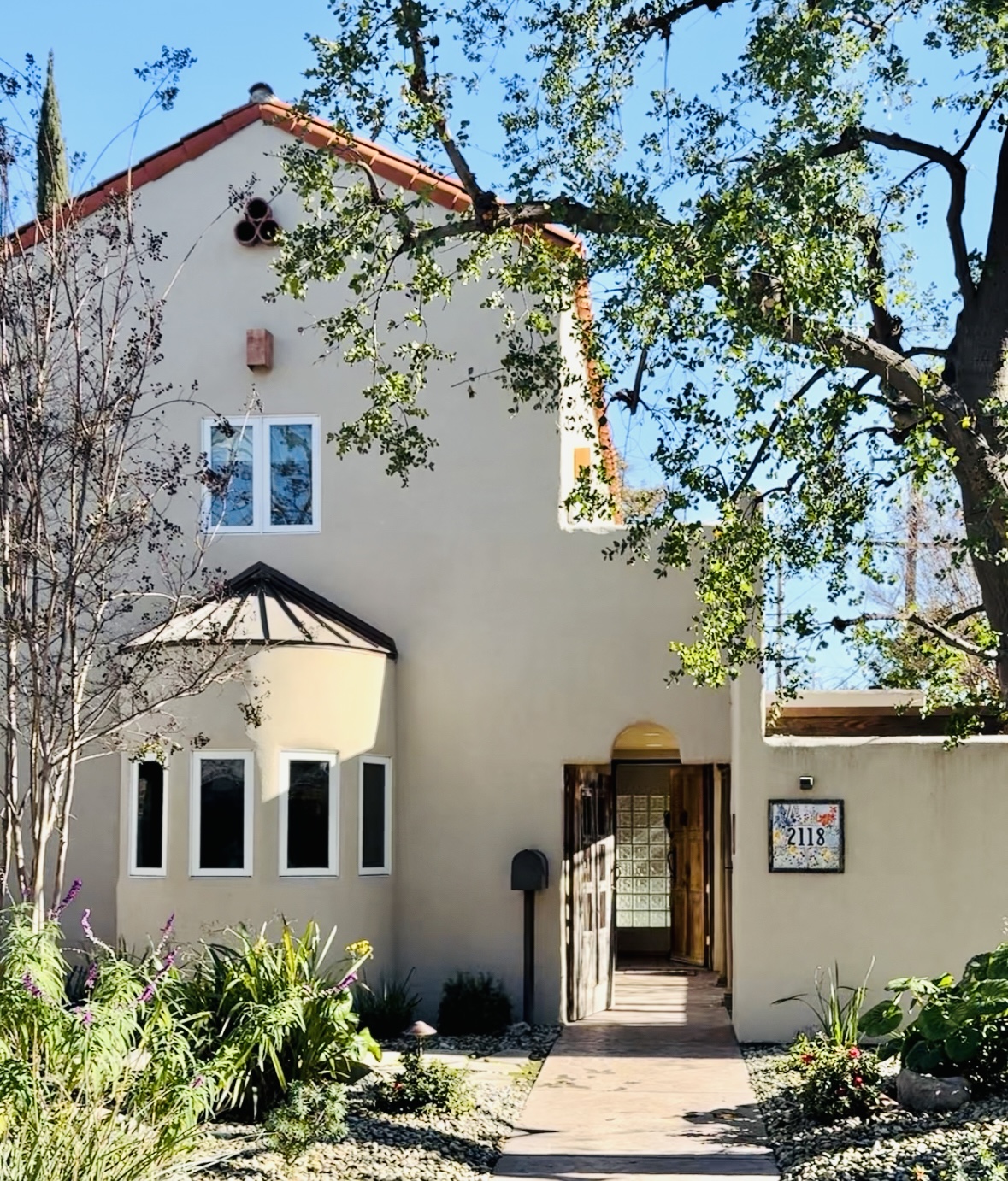 Spanish-style home at 2118 Cedar Street in downtown Bakersfield near Westchester