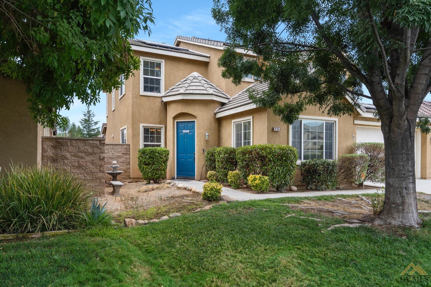 Linda provided excellent and professional assistance that helped my family move into our new home here in Bakersfield! header image.