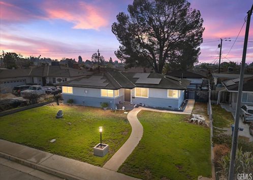 Northeast Bakersfield Home Under $400,000 header image.