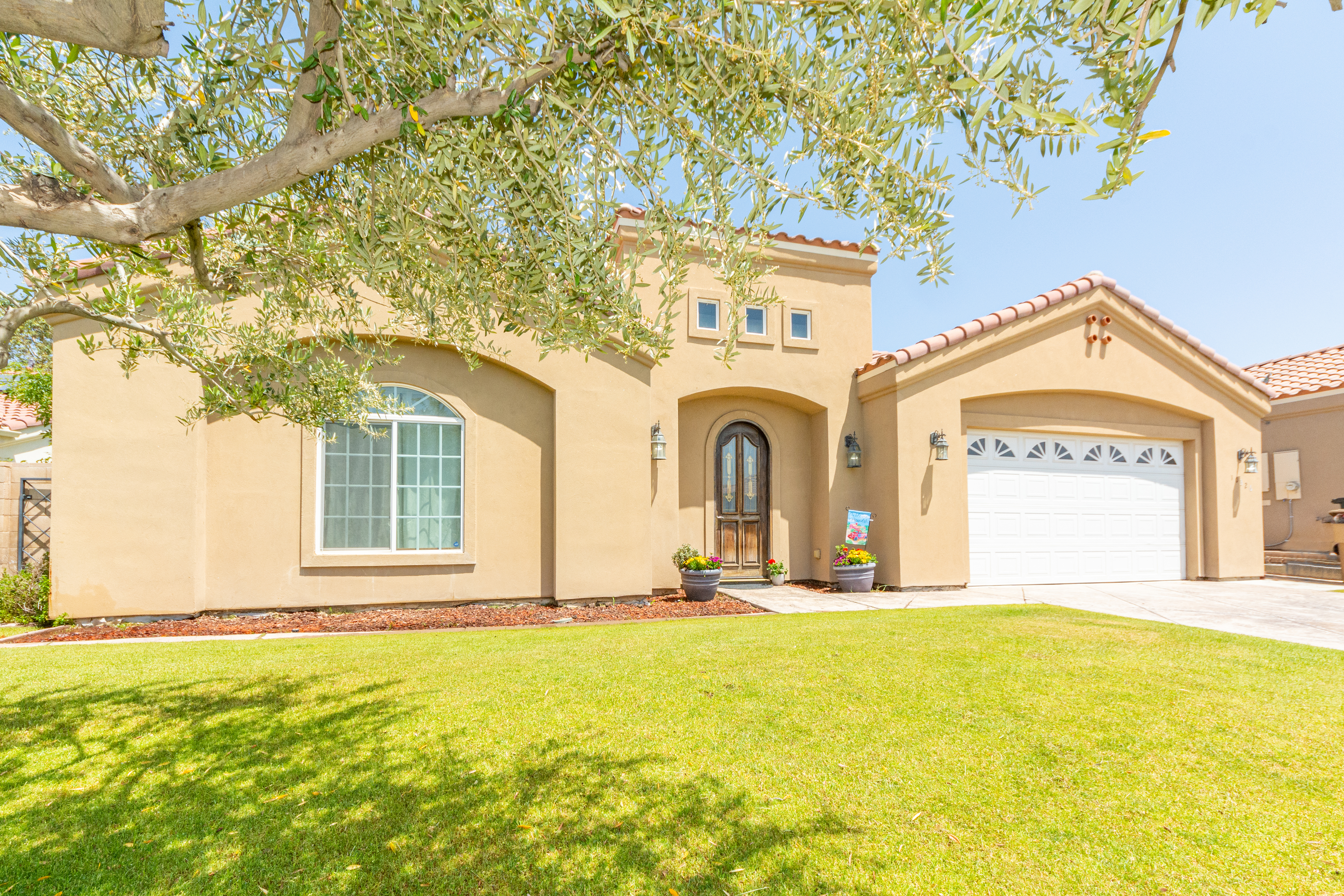 10 Things I Wish They Taught Us in High School (That Would Make Buying a Home in Bakersfield So Much Easier) header image.