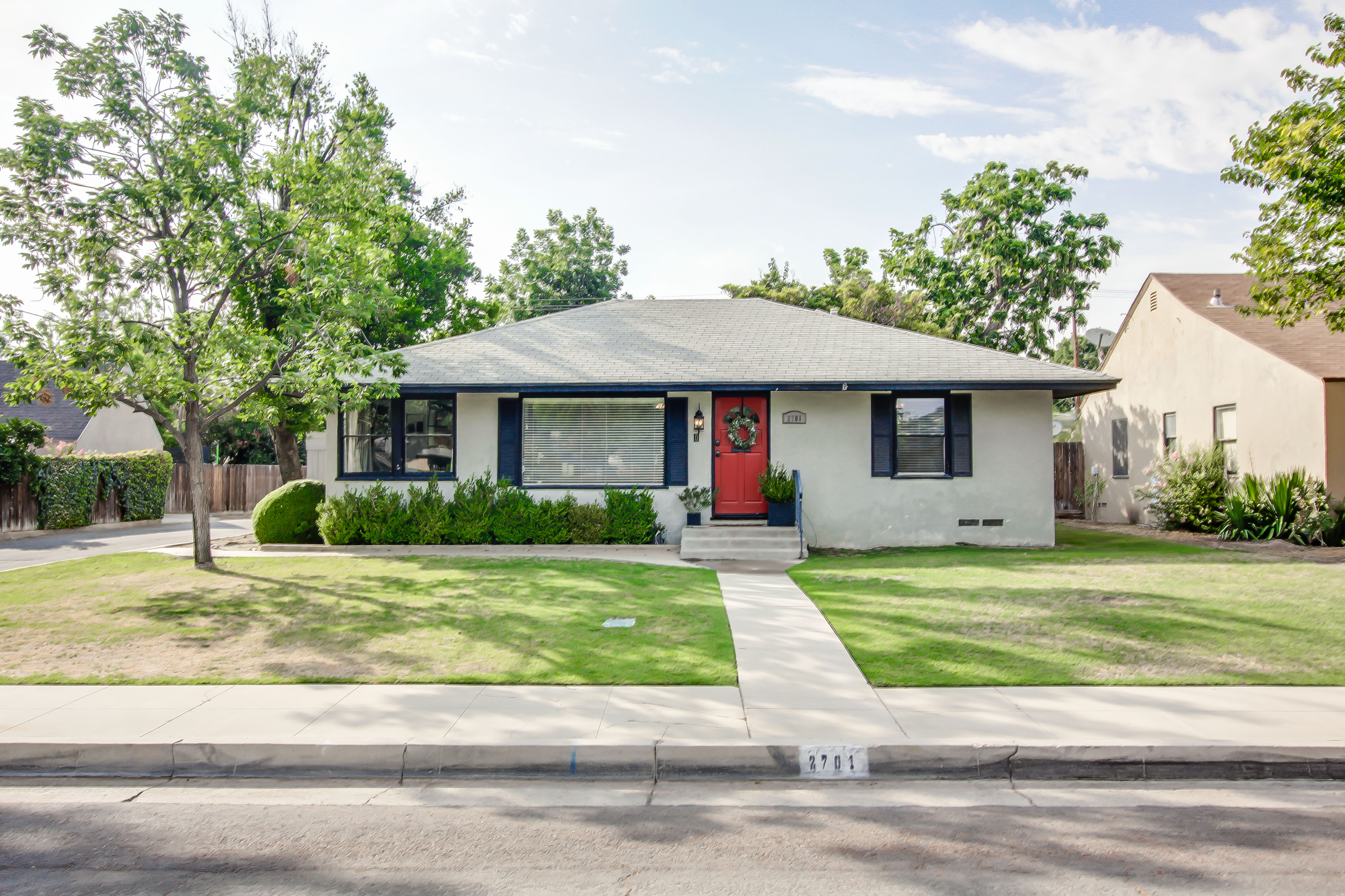 Beautiful New Listing in Westchester header image.