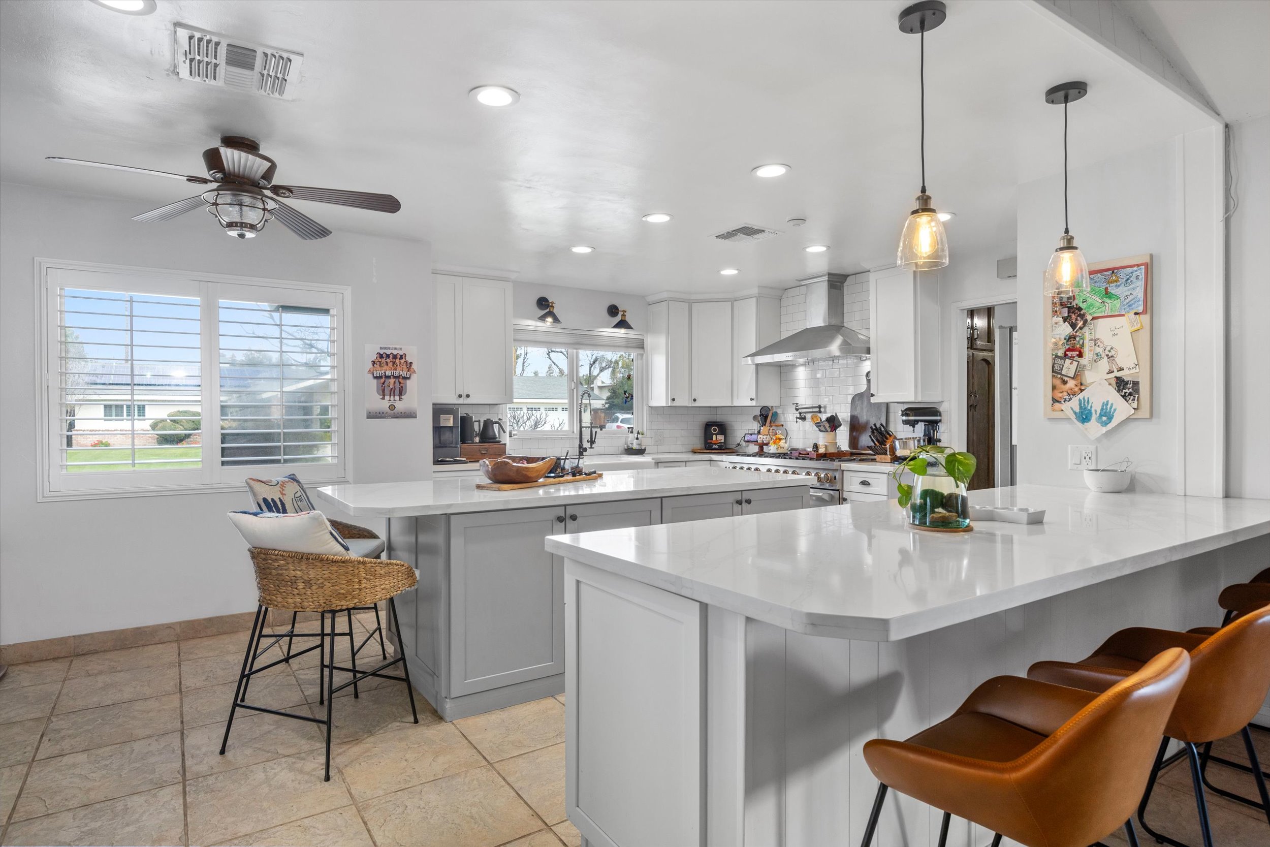 Buying a Replacement Home with a Contingent Offer: What You Need to Know header image.