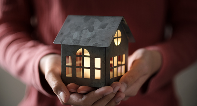 6 Reasons Why Selling Your House on Your Own Is a Mistake header image.