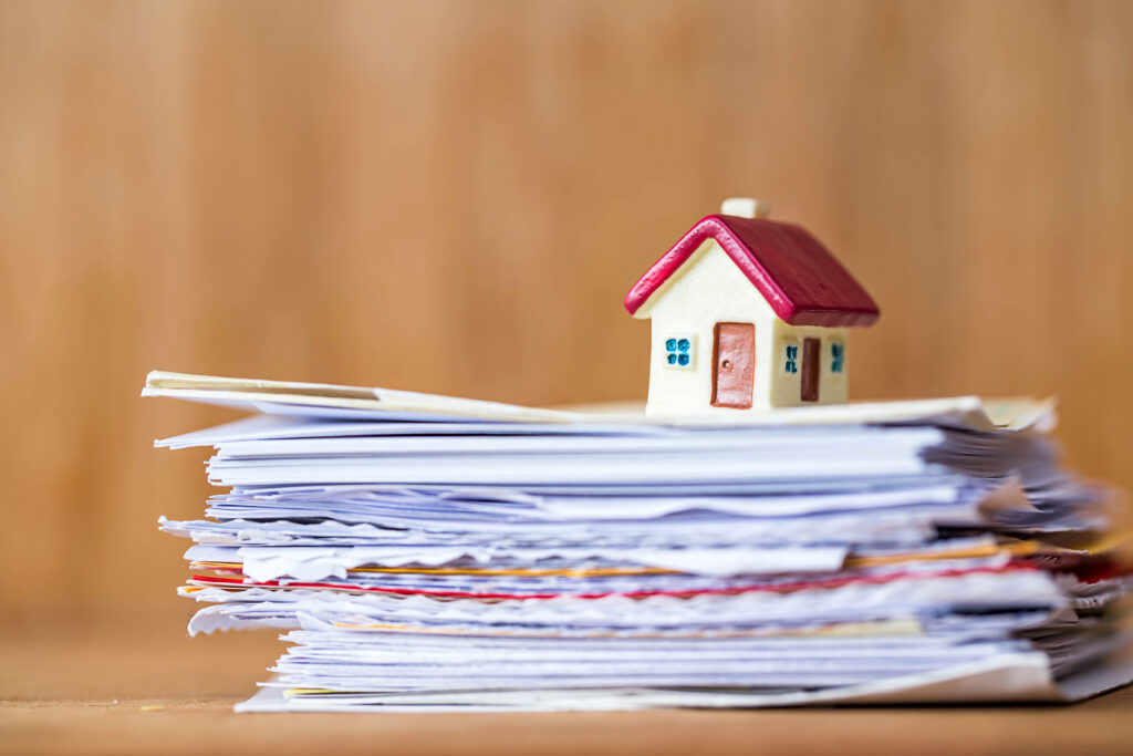 What Home Sellers Should Know About Sending Important Documents Securely header image.