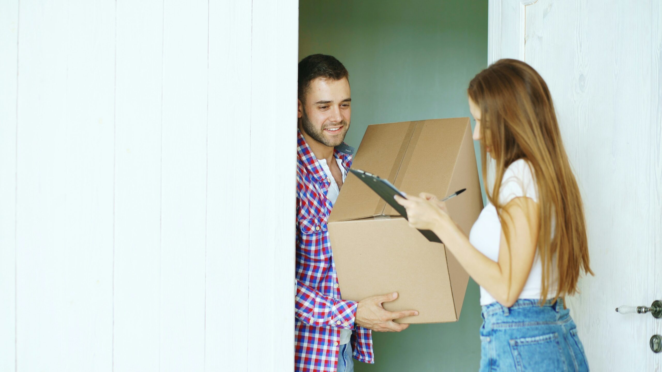 A Real Estate Professional’s Guide to Organizing Your Move header image.