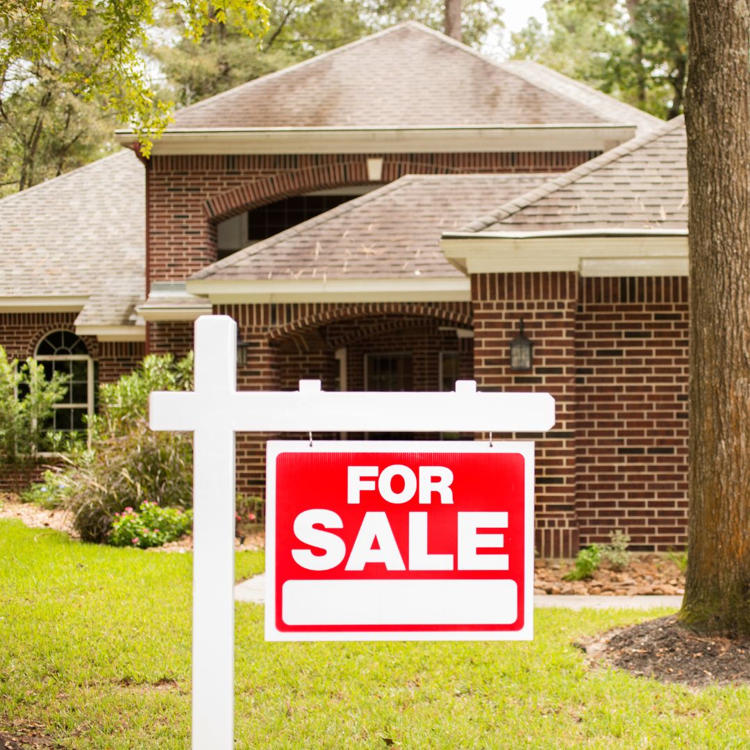Dive Into the Value of Pools: Do They Really Boost Your Home’s Worth? header image.