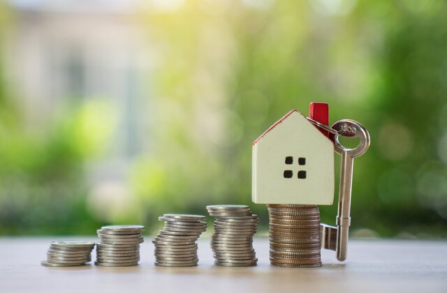 Maximize Your Homebuying Power: 7 Smart Money Moves header image.