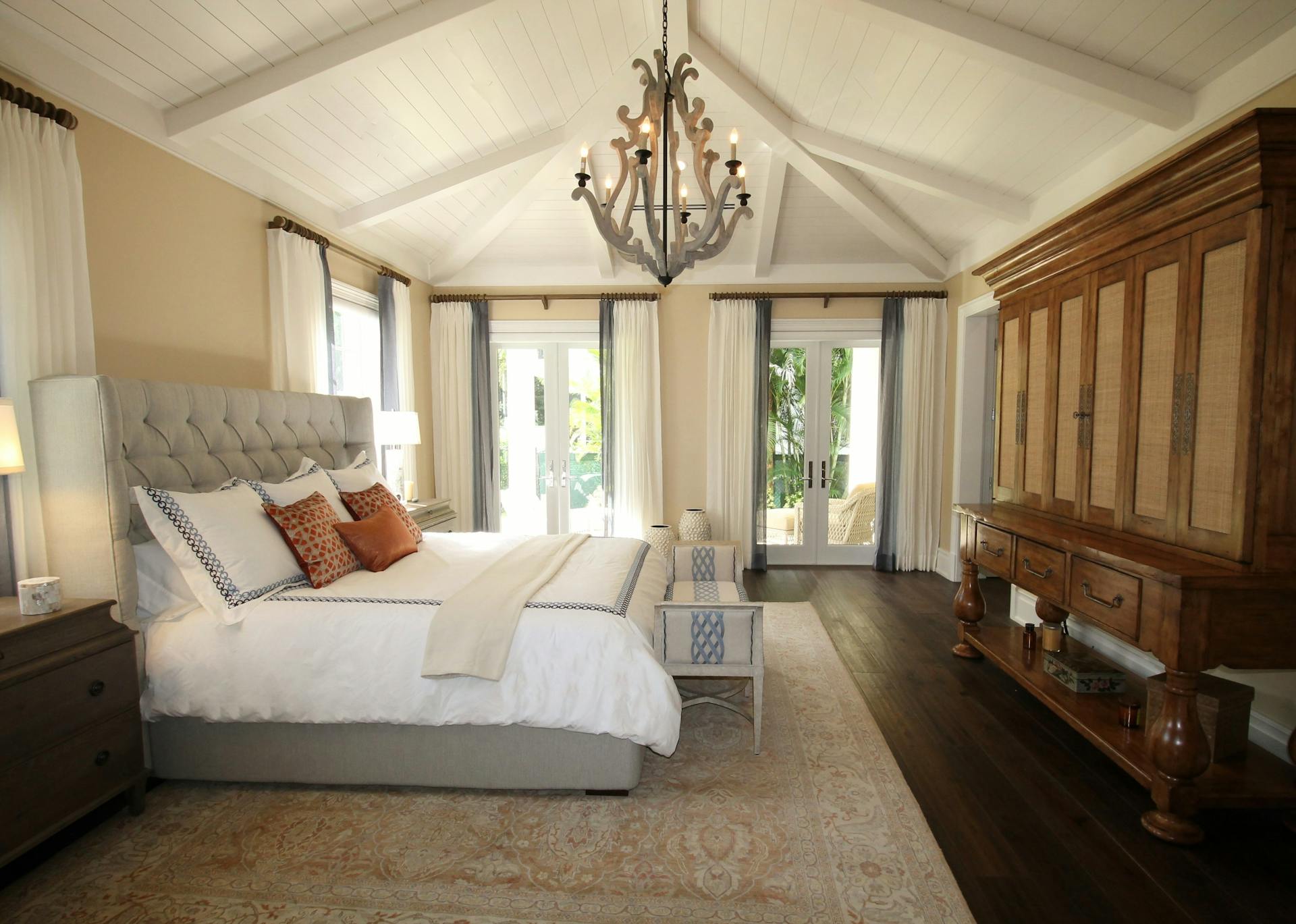 The Ultimate Bedroom Refresh: 2025’s Top Design Trends header image.