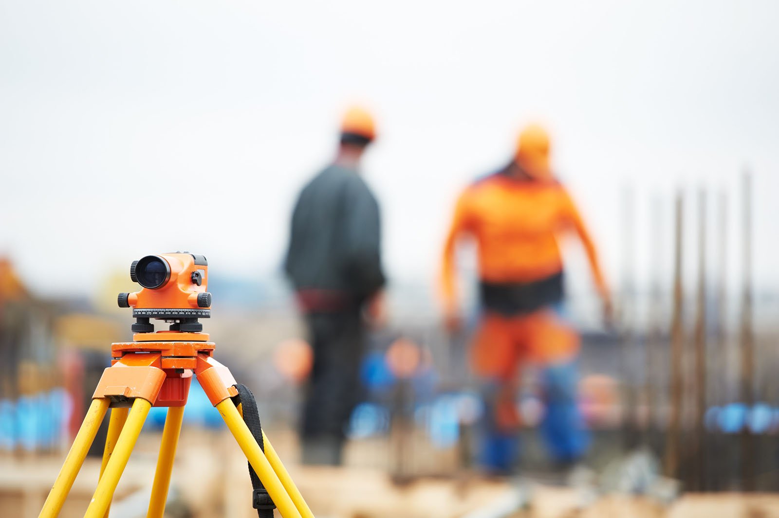 When and Why Homebuyers Need a Land Survey Before Closing header image.