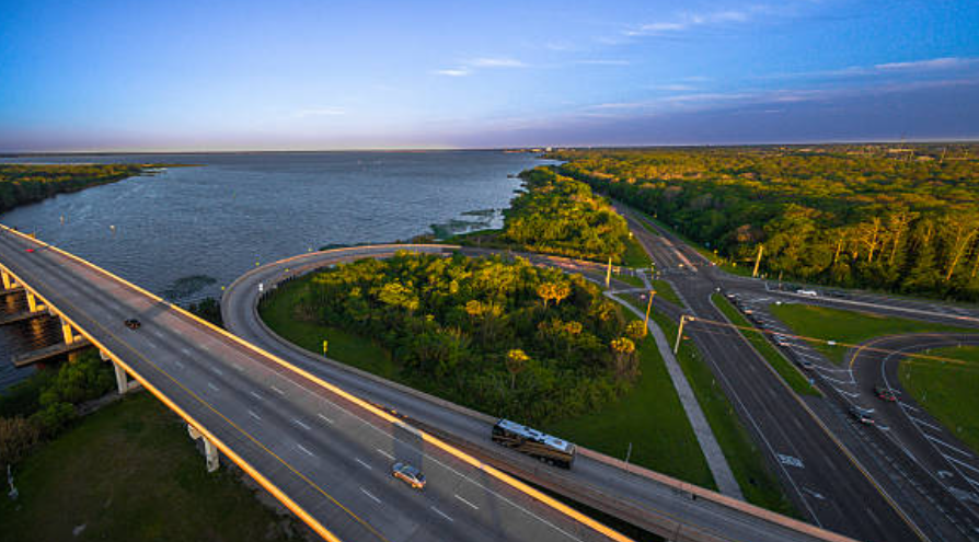 Seminole County vs Volusia County | Where to Live in FL? header image.