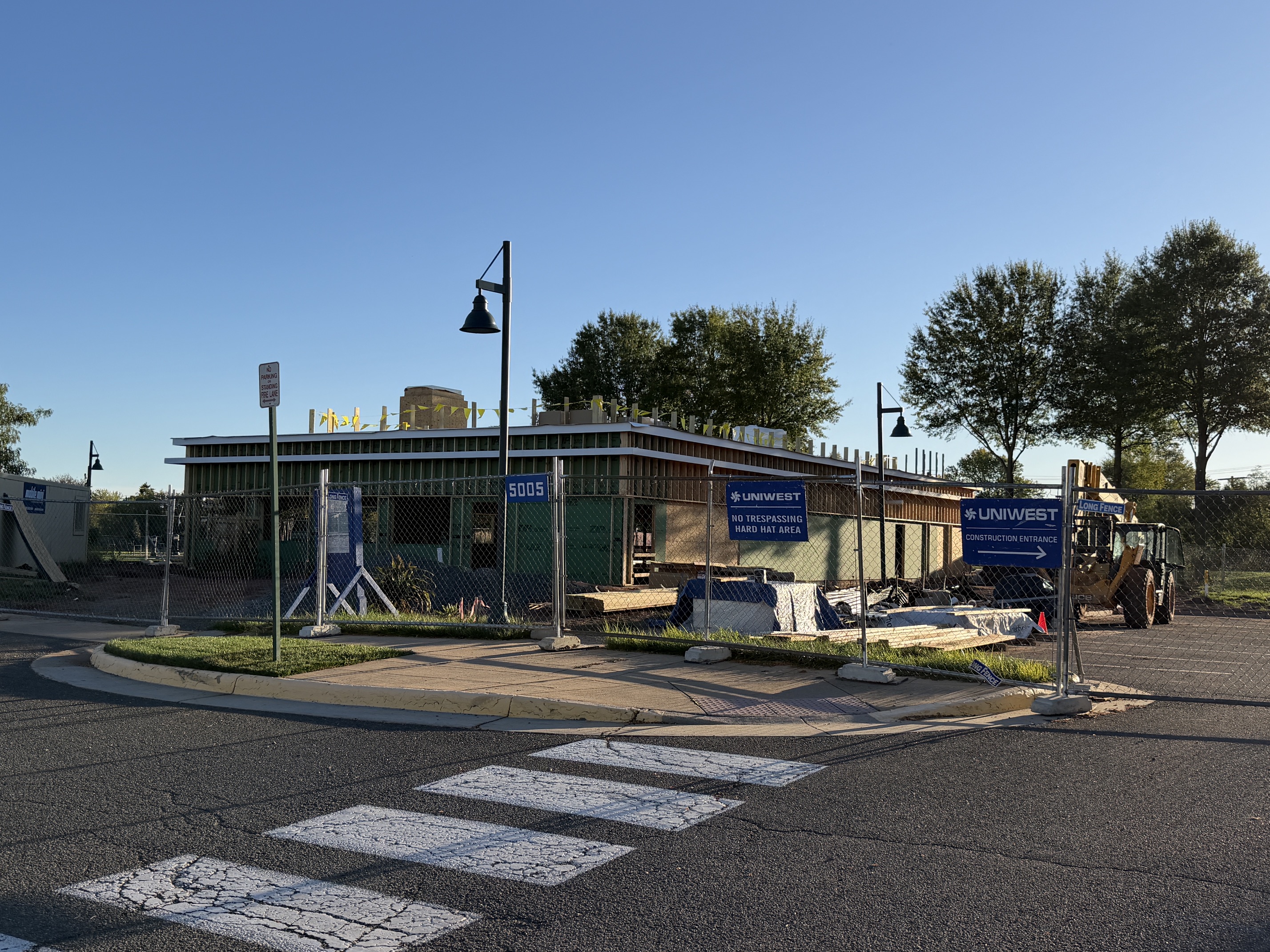 Silver Diner under construction at 5005 Wellington Road in Gainesville, Virginia — photo by Chris Colgan
