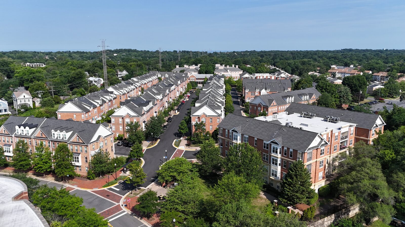 Aerial view of a townhome community in Herndon Virginia
