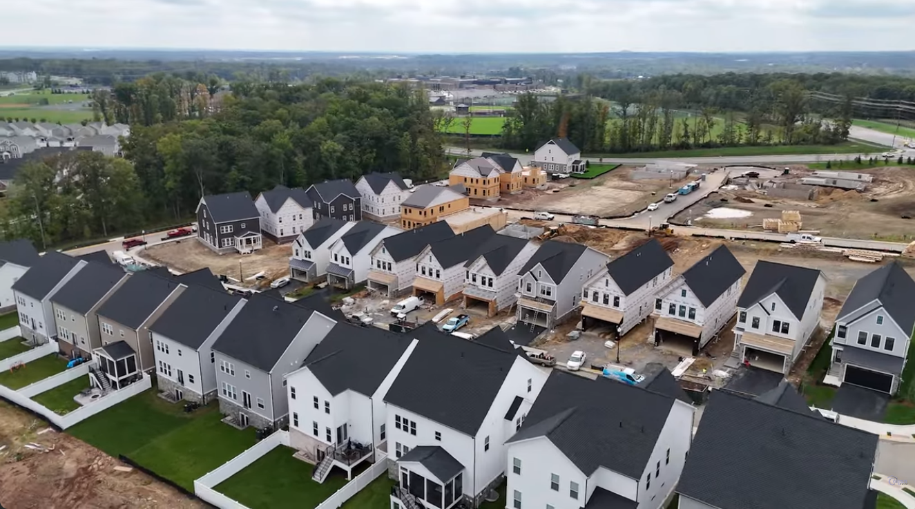 Homes and residential construction in Brambleton, Virginia