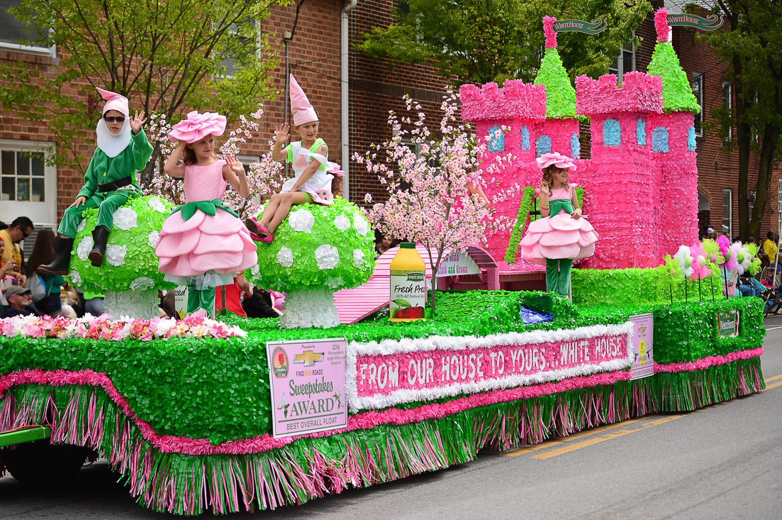 2025 Shenandoah Apple Blossom Festival: A Blooming Good Time in Winchester, VA header image.