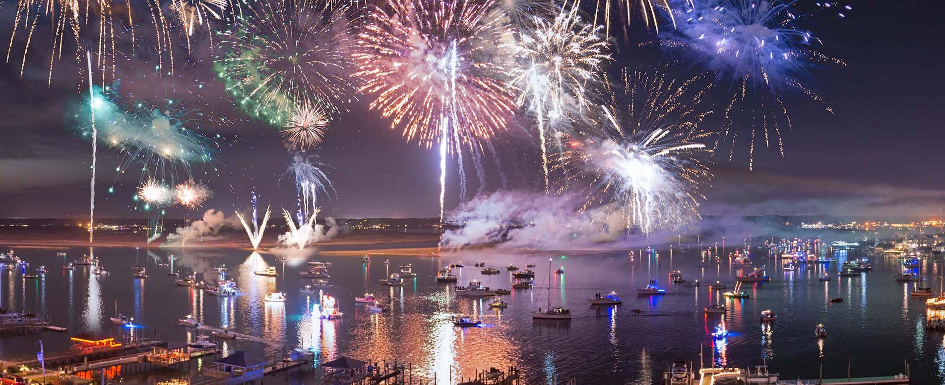 How Wilmington and the Beaches Celebrate the Winter Holidays header image.