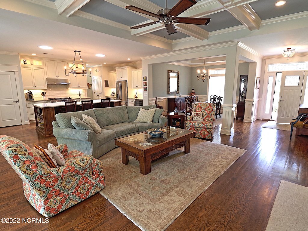 Your home in North Carolina: what is a coastal style living room? header image.